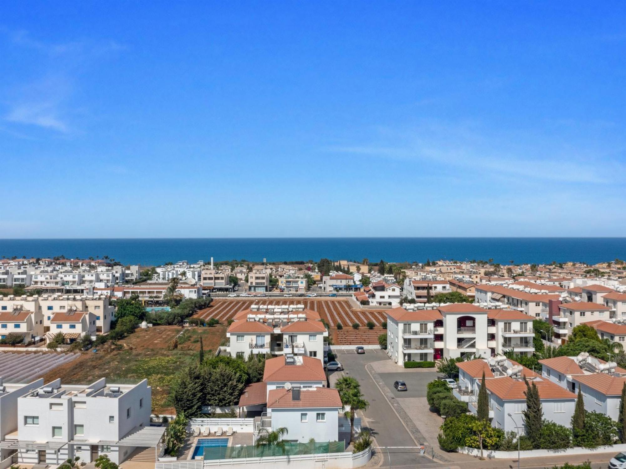 Sanders Mythical Blue Villas Paralimni Exterior photo